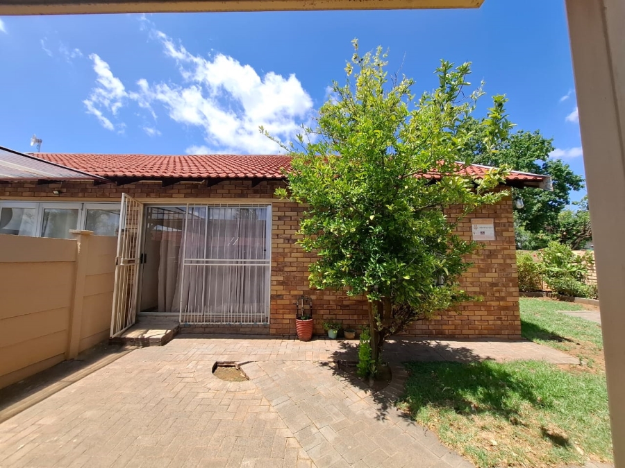 2 Bedroom Property for Sale in Hospitaalpark Free State